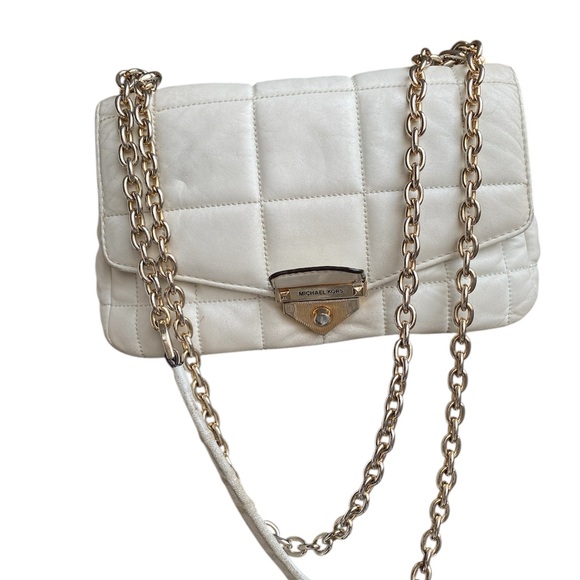 Michael Kors Gold Chain White Quilted Shoulder Bag - Picture 1 of 8